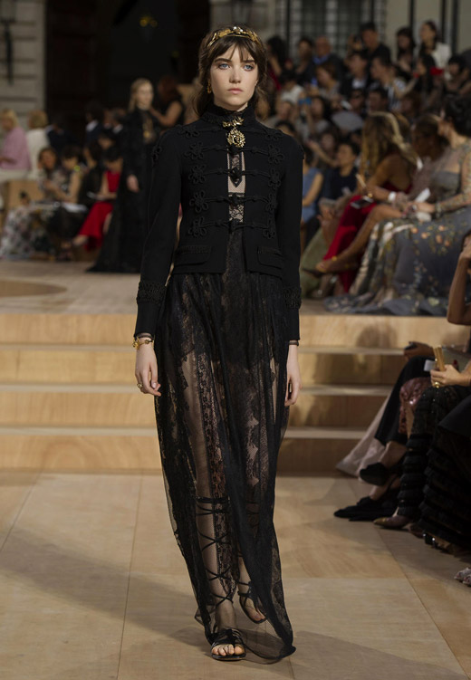 'Mirabilia Romae' - Valentino Couture Fall-Winter 2015/2016 collection