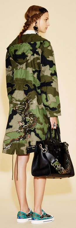 'The eye has to travel' - Valentino Resort 2016 collection