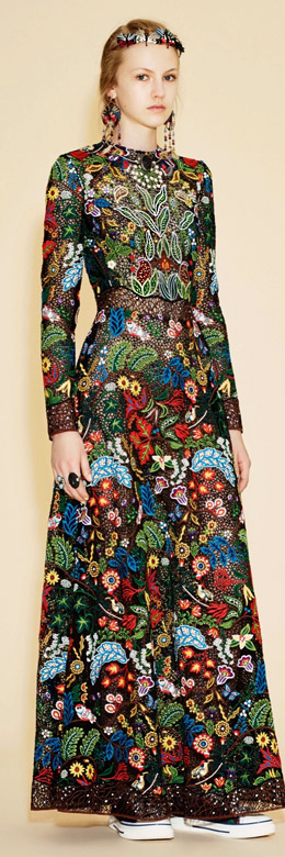 'The eye has to travel' - Valentino Resort 2016 collection