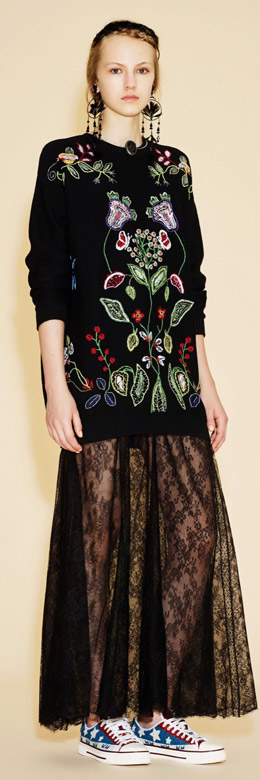 'The eye has to travel' - Valentino Resort 2016 collection