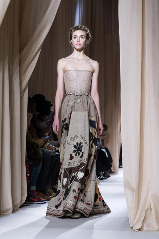 Valentino Spring-Summer 2015 Haute Couture collection at Paris Fashion Week