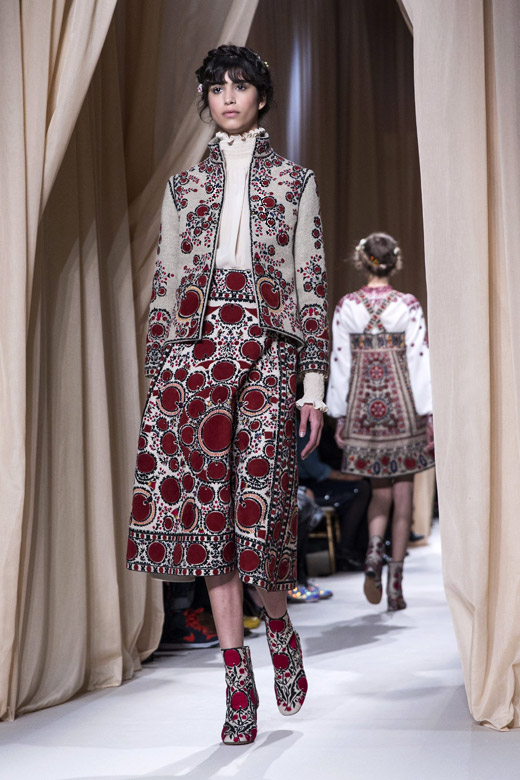 Stylefluid Trendz: Valentino Spring Summer 2015 Couture : Love Conquers  all : Paris Haute Couture Fashion Week