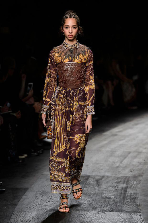 Womenswear: Valentino Spring/Summer 2016 collection