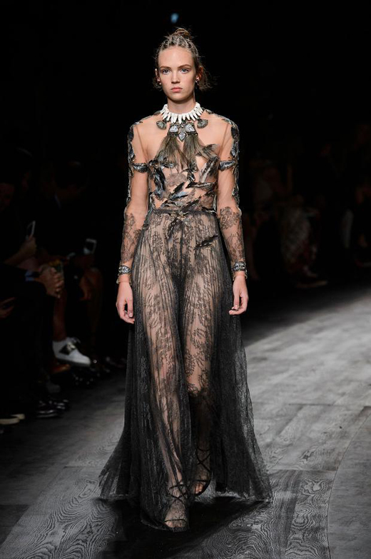 Valentino Spring/Summer 2016 women's collection