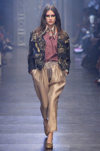 'Mirror the World' - Vivienne Westwood Gold Label Spring-Summer 2016 collection