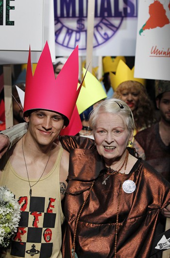 Another reflection of the world in Vivienne Westwood Red Label Spring-Summer 2016 collection