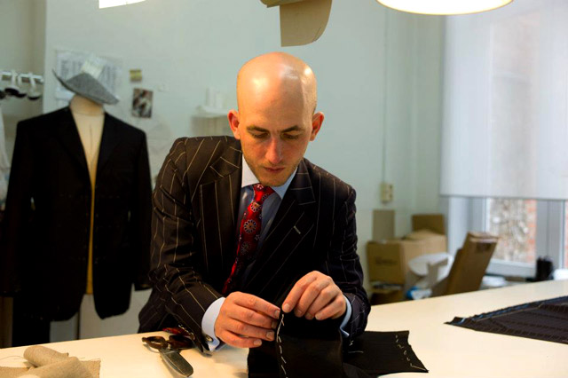 Quality bespoke men's suits by Belgian tailor Aravinda Rodenburg