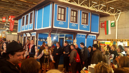 French in Paris crazy about Bulgarian folklore dances