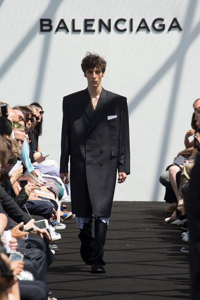 Balenciaga Spring/Summer 2017 Paris - Fashionably Male