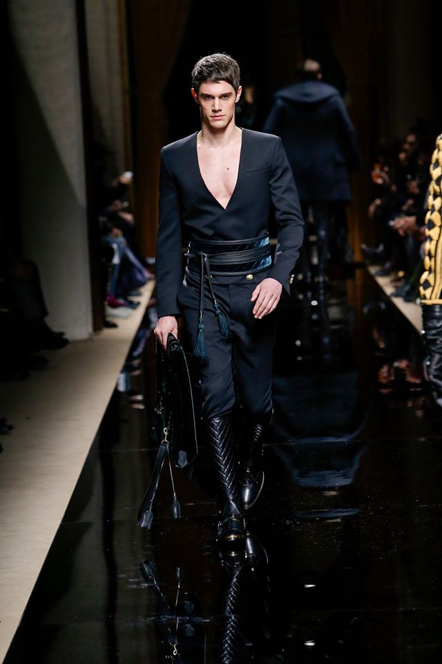 Balmain Men's Fall 2016 [564x844] : r/fashionporn