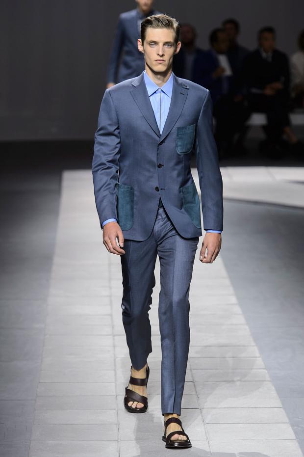 Brioni Spring/Summer 2016 - the geometry in the suit, out of the frame