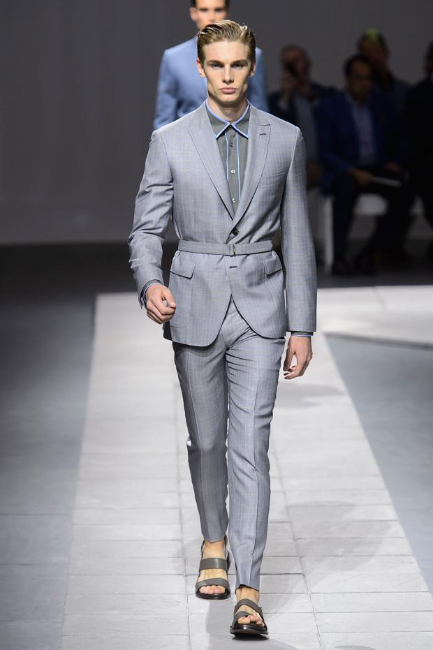 Brioni Spring/Summer 2016 - the geometry in the suit, out of the frame