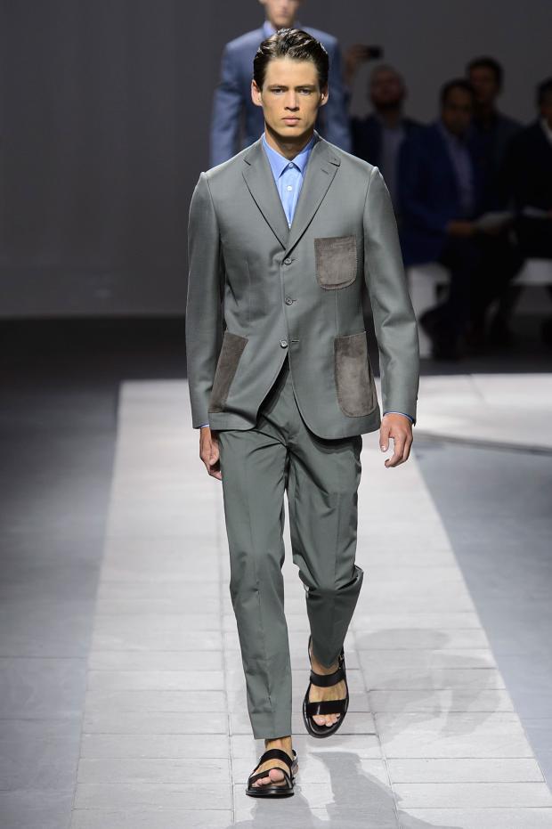 Brioni Spring/Summer 2016 - the geometry in the suit, out of the frame