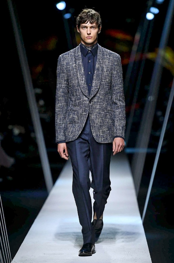 Milano Moda Uomo: Canali Spring-Summer 2017 men's collection