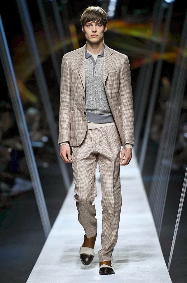 Milano Moda Uomo: Canali Spring-Summer 2017 men's collection