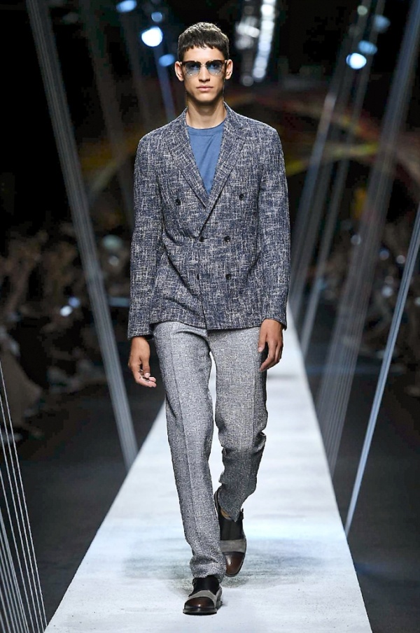 Milano Moda Uomo: Canali Spring-Summer 2017 men's collection