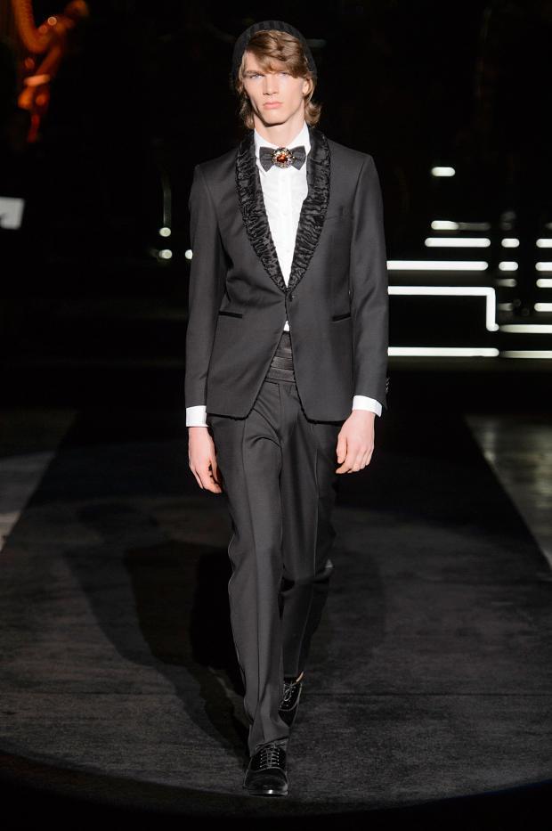 DAKS Fall/Winter 2016 - the elegant sentiment of English eveningwear