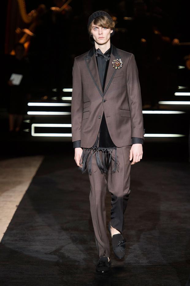 DAKS Fall/Winter 2016 - the elegant sentiment of English eveningwear