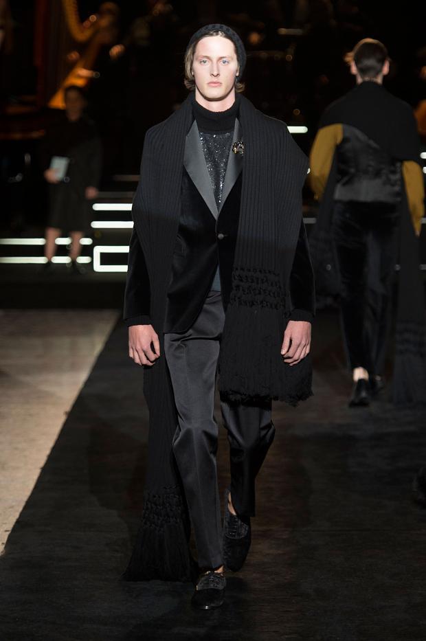 DAKS Fall/Winter 2016 - the elegant sentiment of English eveningwear