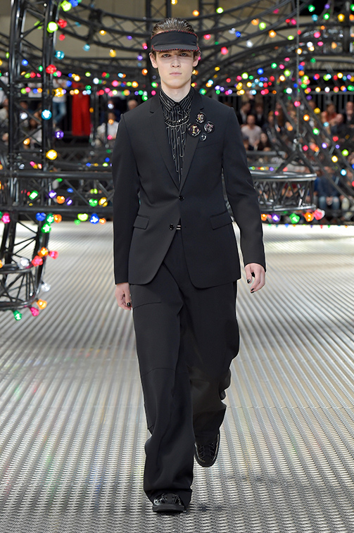 Paris Fashion Week: Dior Homme Spring-Summer 2017 collection