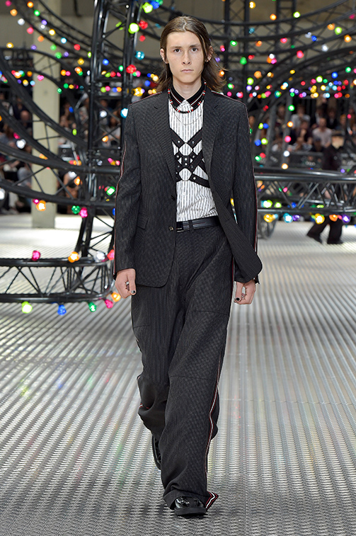 Paris Fashion Week: Dior Homme Spring-Summer 2017 collection