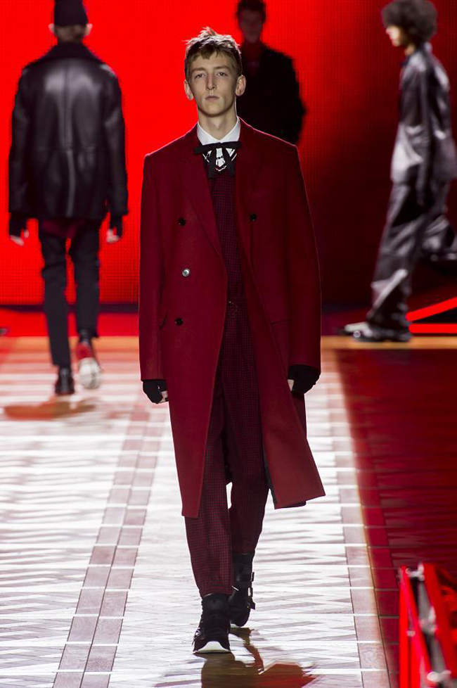 Dior Homme Fall/Winter 2017 - exaggeration of volumes and shapes