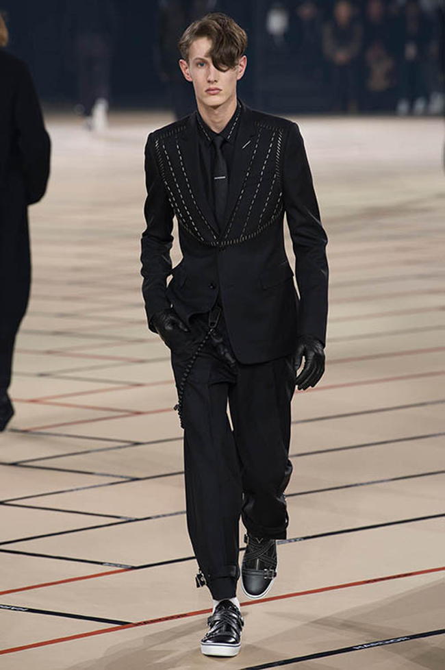 Dior Homme Fall/Winter 2017-2018 collection