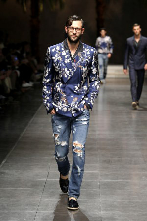 Sicilian Chinoiserie and Sartorial Denim in Dolce & Gabbana Spring-Summer 2016 Men's collection