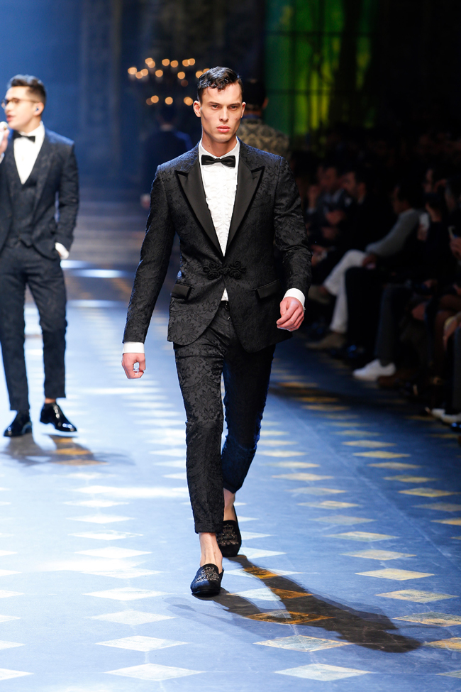 dolce and gabbana suits 2018