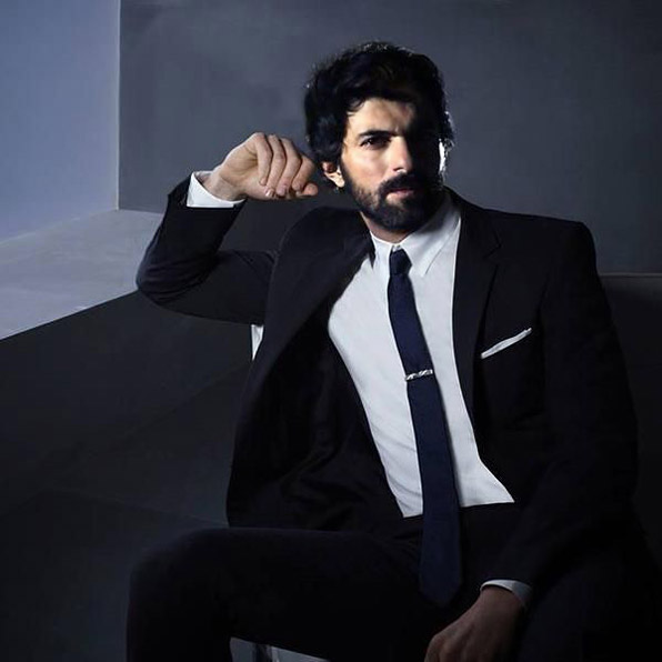 Engin Akyurek is the winner in Most Stylish Men May 2016 - Category Cinema