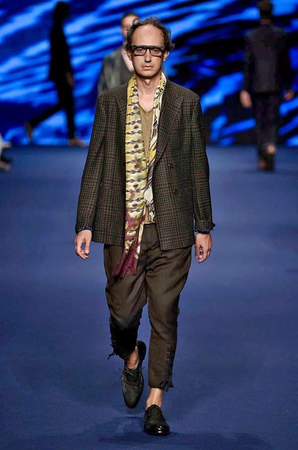 Milano Moda Uomo: Etro Spring-Summer 2017 men's collection