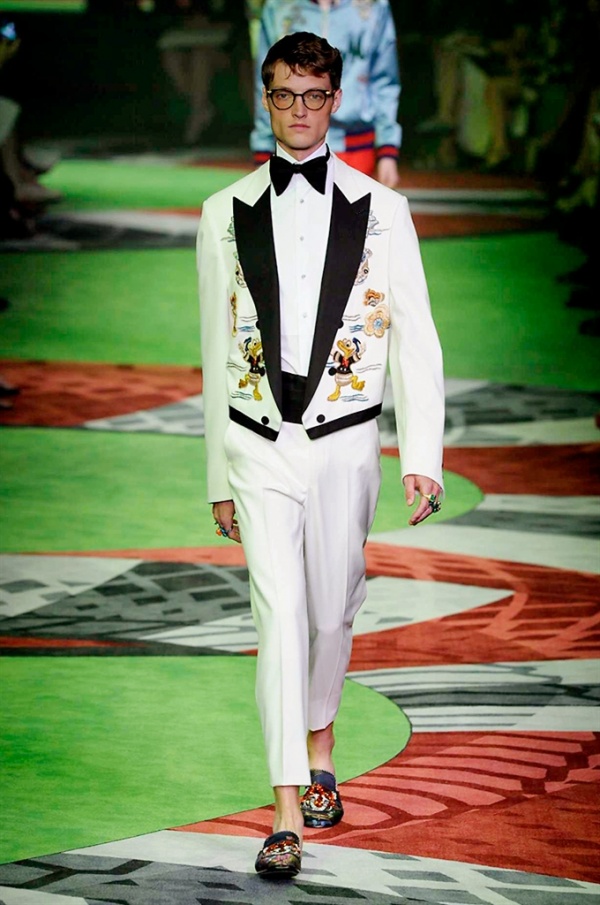 Milano Moda Uomo: Gucci Spring-Summer 2017 men's collection 