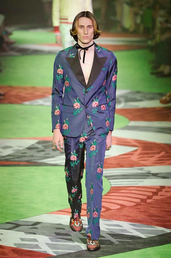 Milano Moda Uomo: Gucci Spring-Summer 2017 men's collection 