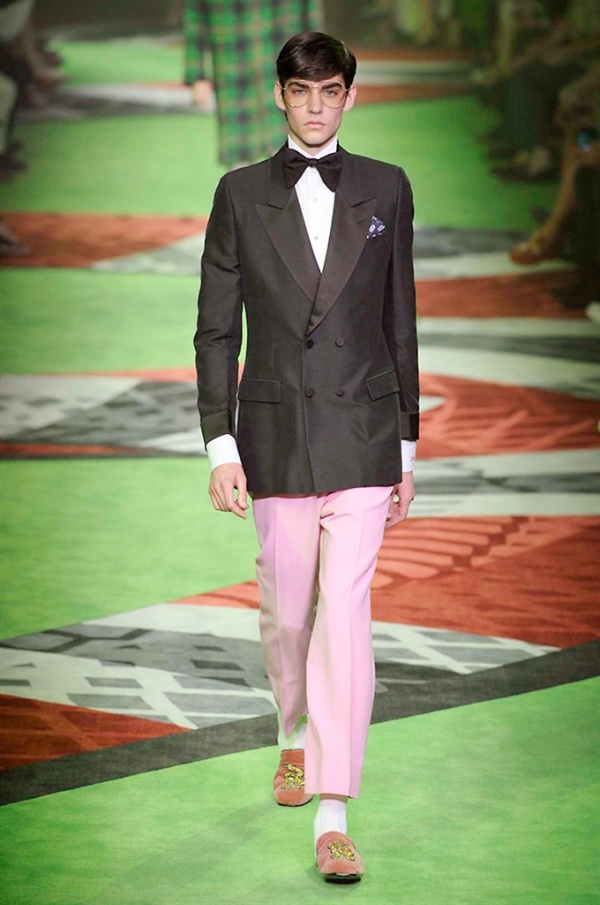 Milano Moda Uomo: Gucci Spring-Summer 2017 men's collection 