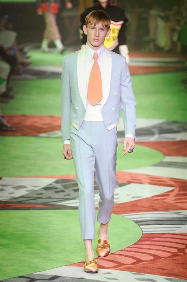 Milano Moda Uomo: Gucci Spring-Summer 2017 men's collection 