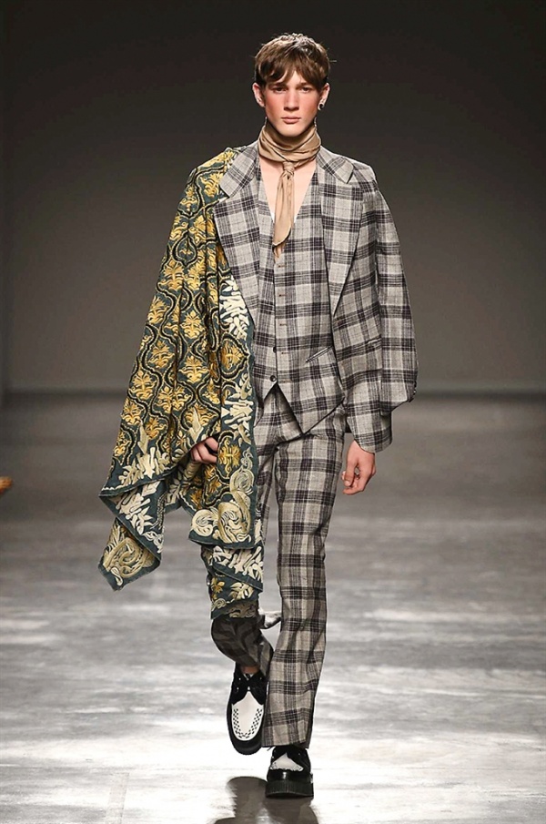 Milano Moda Uomo: Helen Anthony Spring-Summer 2017 men's collection