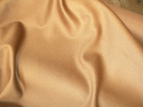 Cashmere and premium quality wool fabrics for Fall/Winter by LANIFICIO BRESCHI