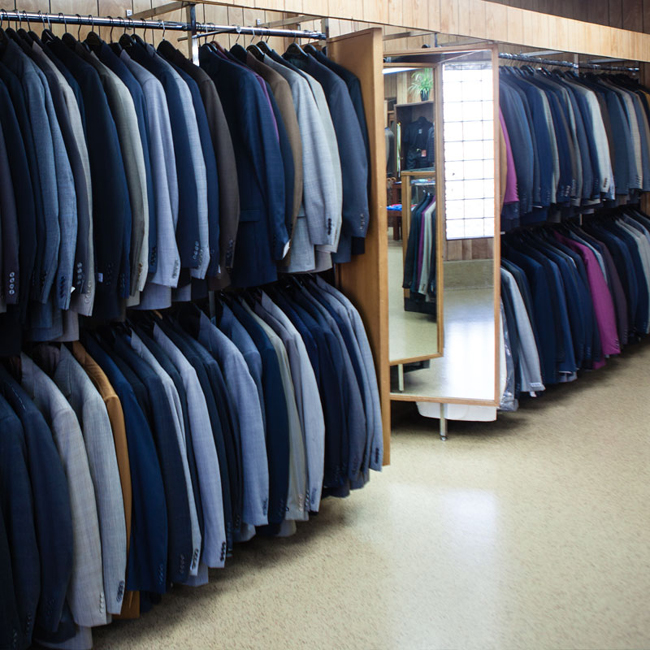 Leon Tailroing - well-fitted garments from Indianapolis