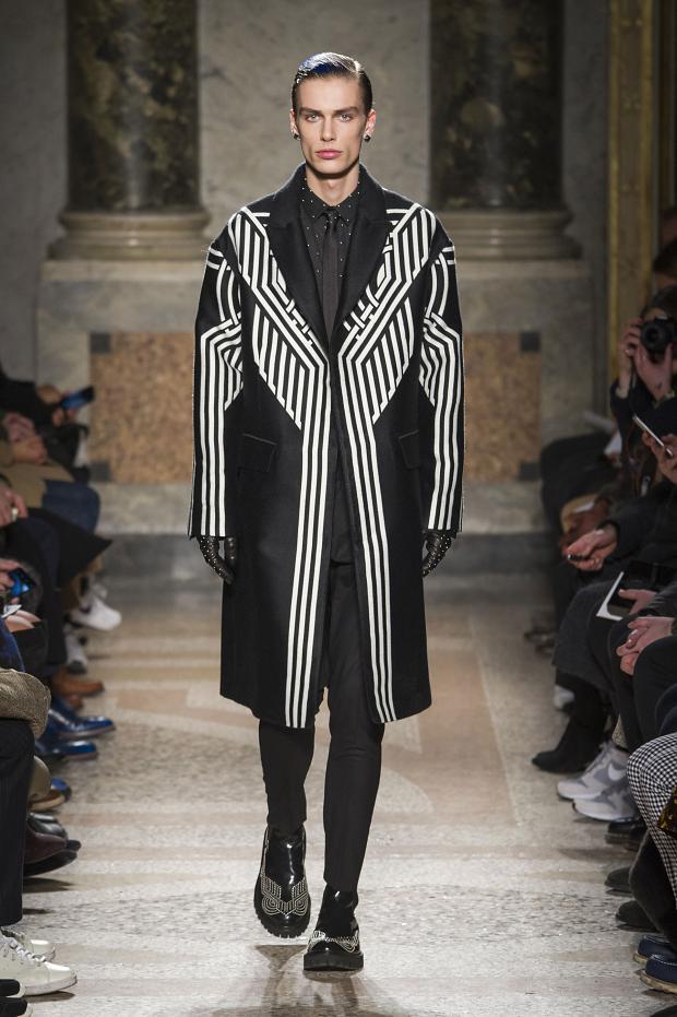 MEN'S FALL-WINTER 2016 SHOW: THE GUESTS - News