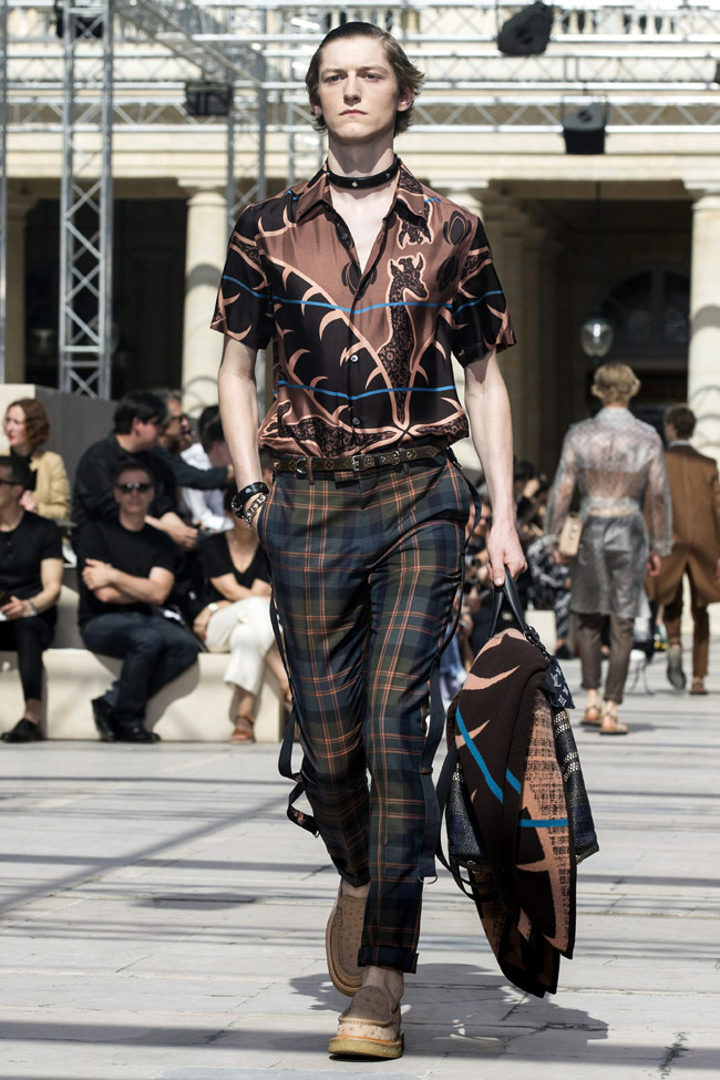 Louis Vuitton Spring 2017: Paris Men's Fashion Week [PHOTOS