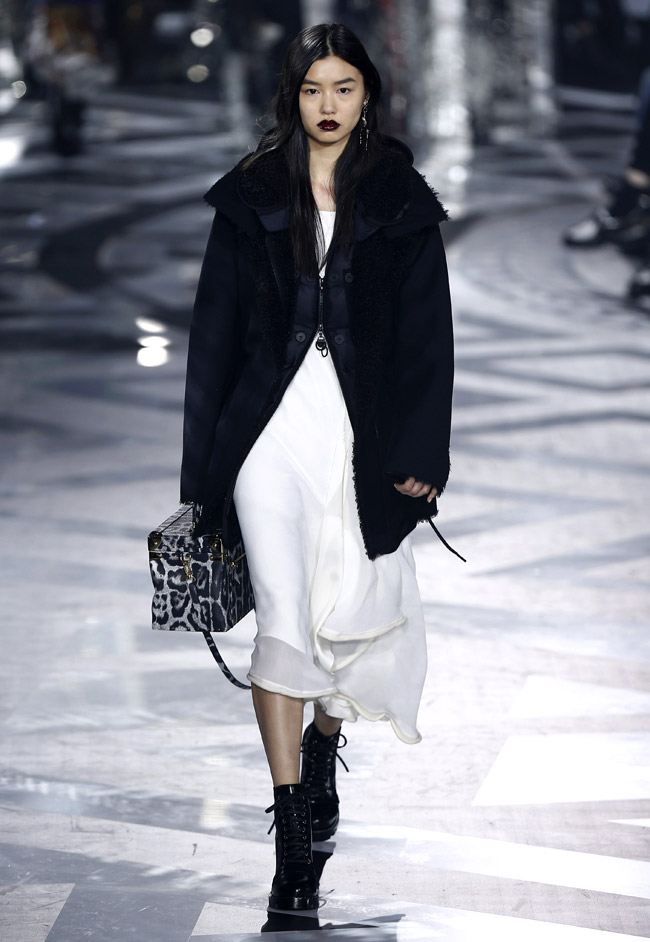 Louis Vuitton Fall 2016 Ready-to-Wear Collection