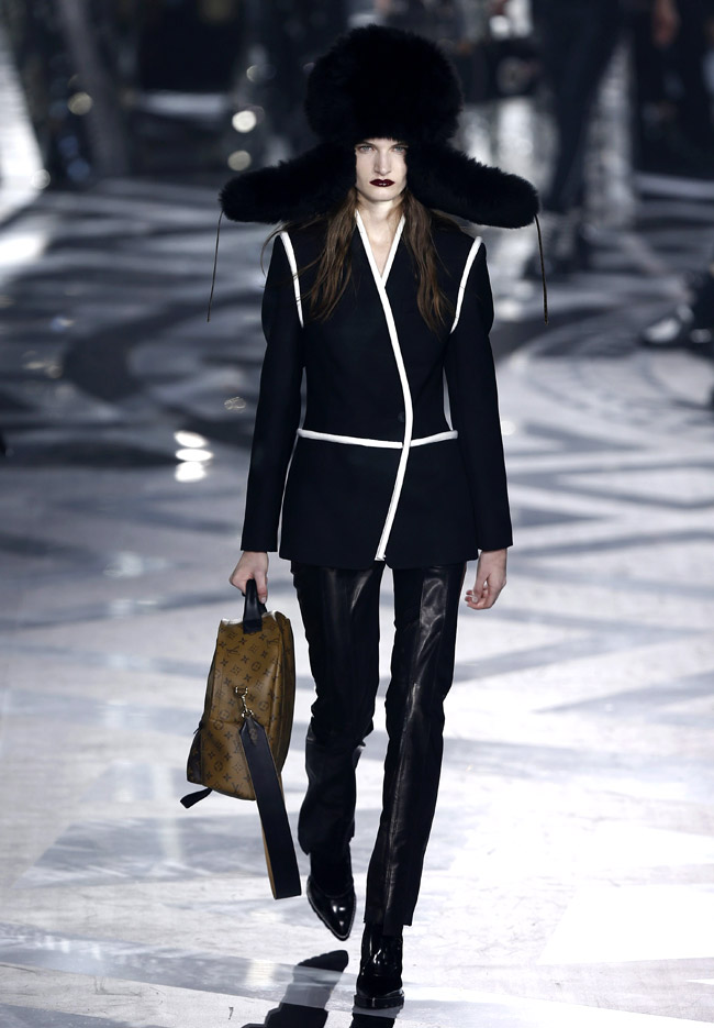 Louis Vuitton Fall 2016 Ready-to-Wear Collection