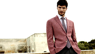 Spring-Summer 2016 men's suits and sportswear collection by Kiton