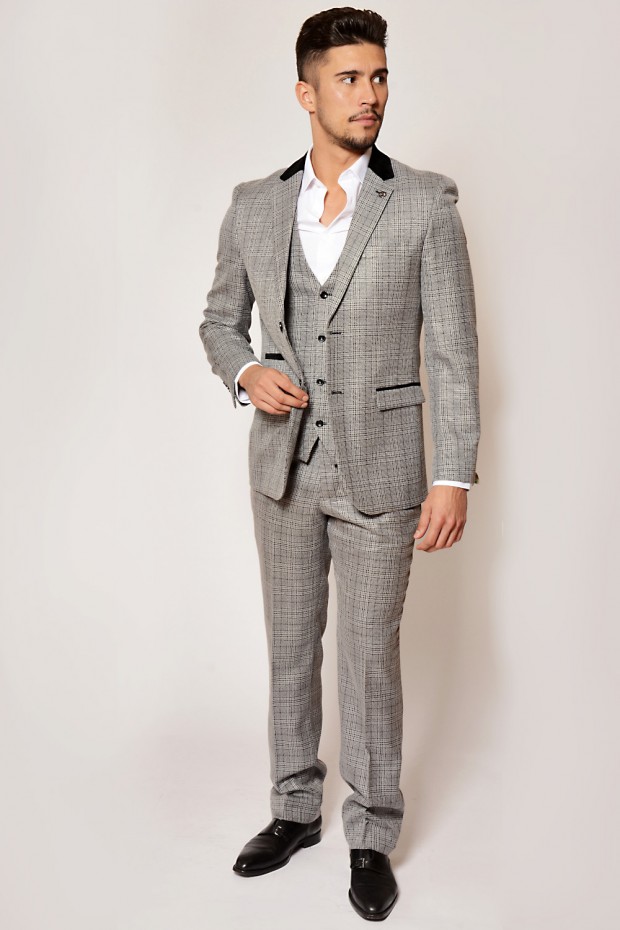 Finest quality mens suits by Marc Darcy London