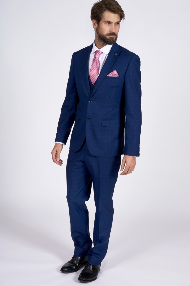 Finest quality mens suits by Marc Darcy London