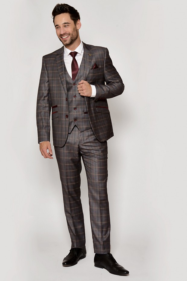 Finest quality mens suits by Marc Darcy London