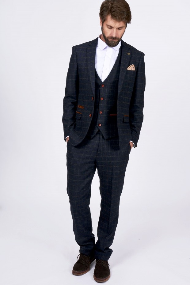 Finest quality mens suits by Marc Darcy London