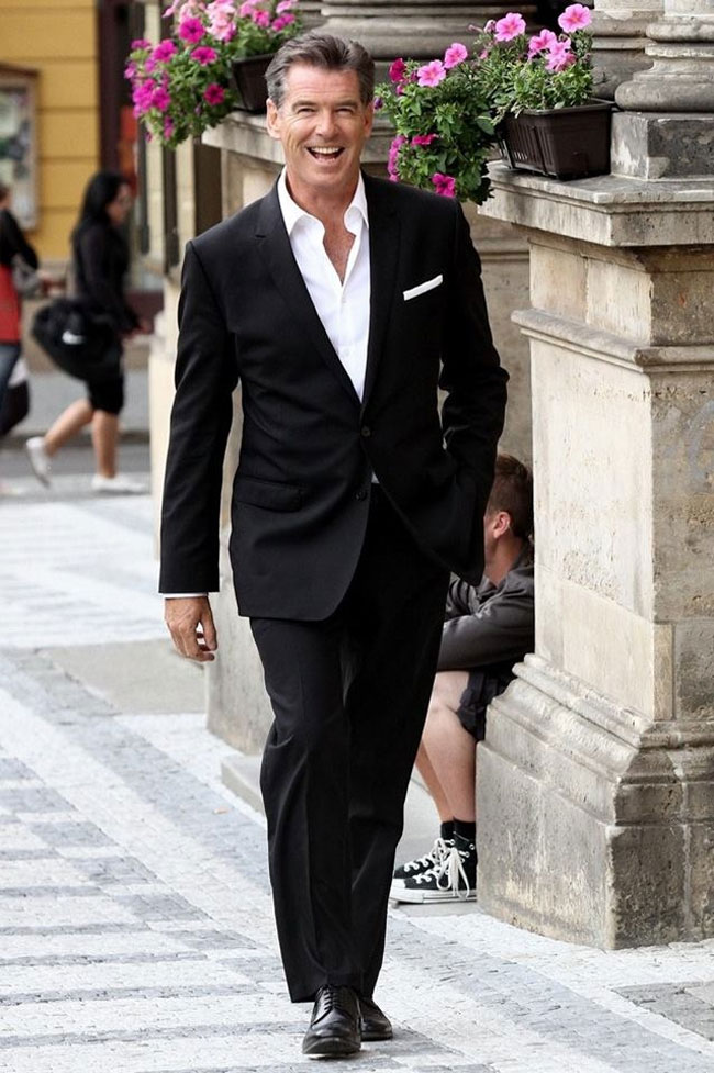 Pierce Brosnan Setting Style Trends Through the Years, pierce