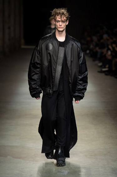 Juun.J Menswear collection at Pitti Uomo 89