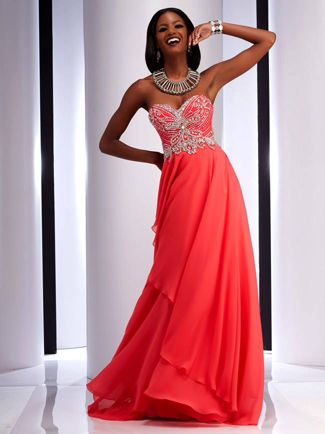 Fashion trends in prom dresses 2016